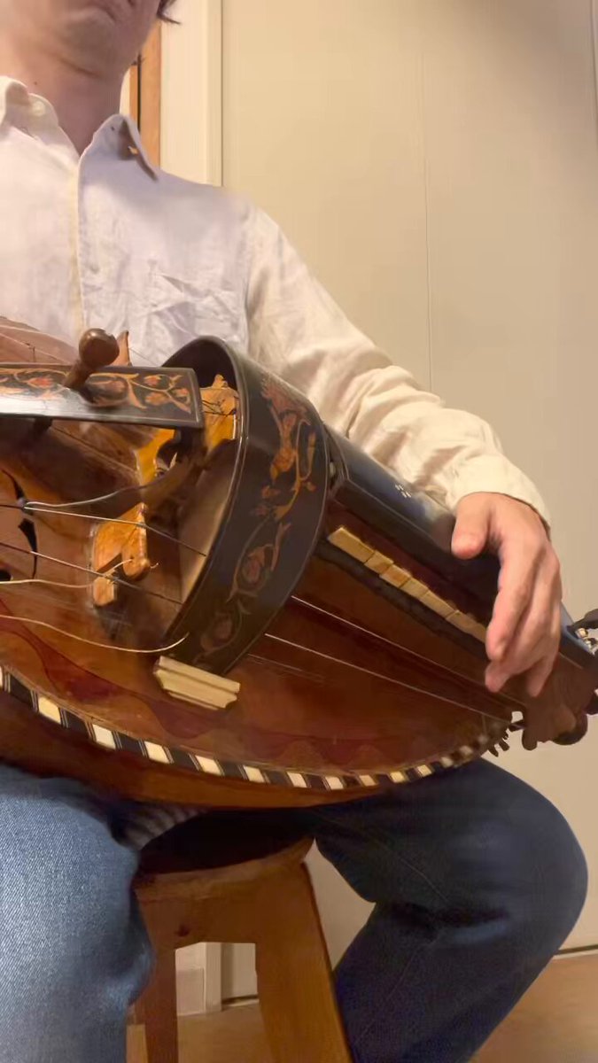 ハーディ・ガーディ hurdy gurdy ヨーロッパ 手作り古楽器 民族