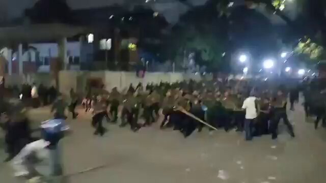 [爆卦] 孟加拉第二輪學生暴動