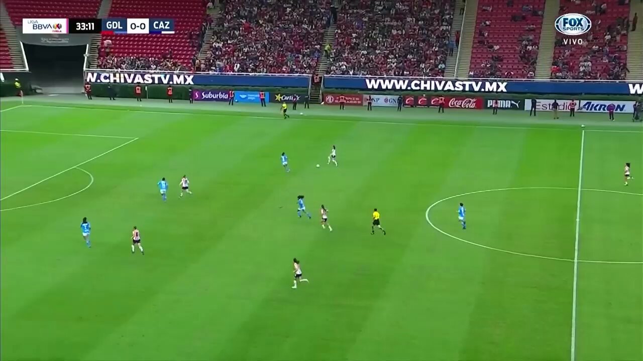🔥 G-O-L-A-Z-O de @GabrielaVzla9 🔥Ya lo gana @ChivasFemenil 🔴⚪️