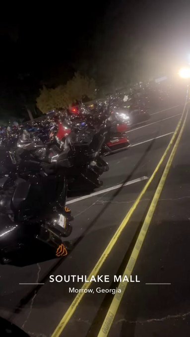 Love this bike life 💕 https://t.co/45JDnBRULk