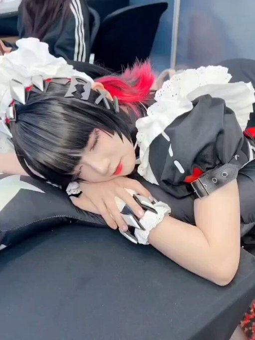 Twitterのコスプレ動画1