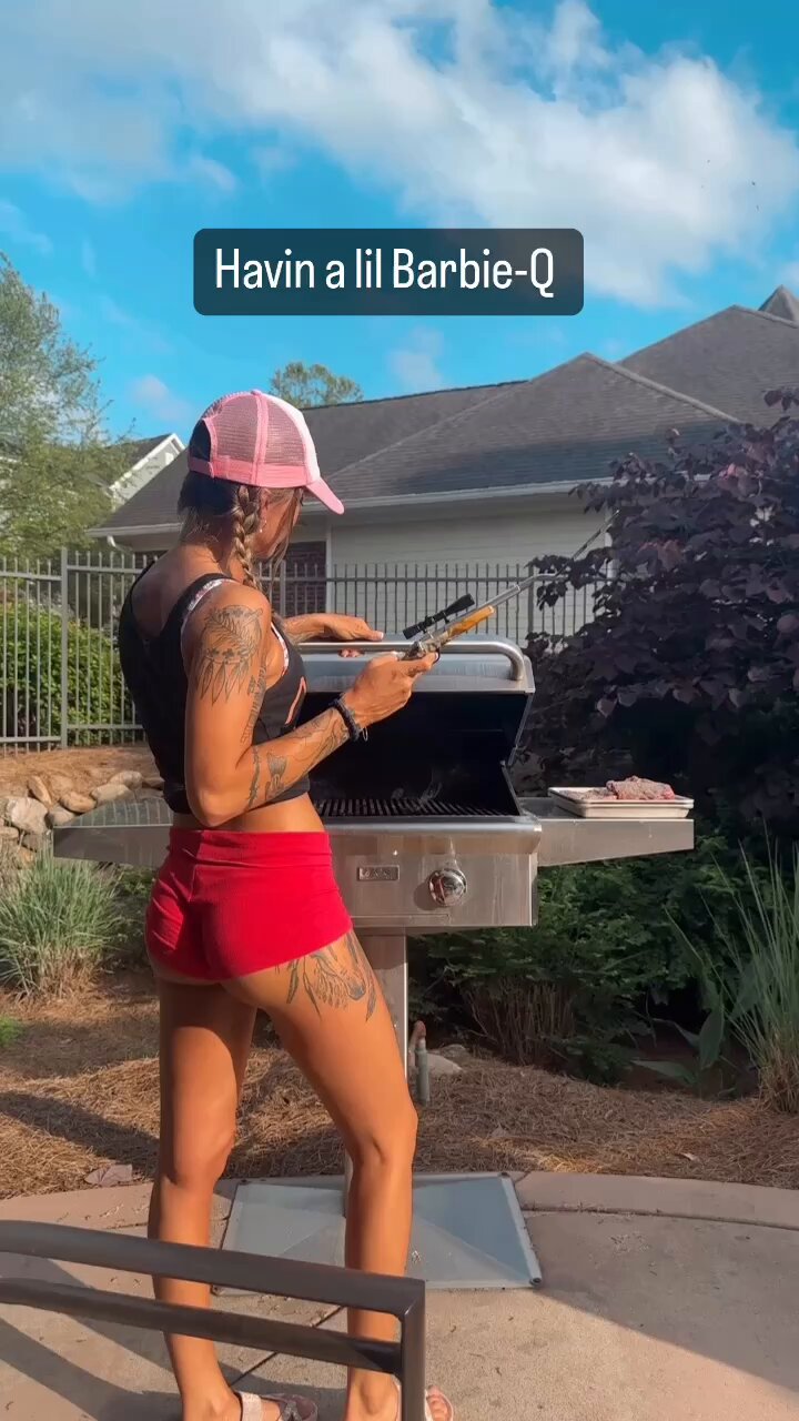 @thebarbieporters video Tweet