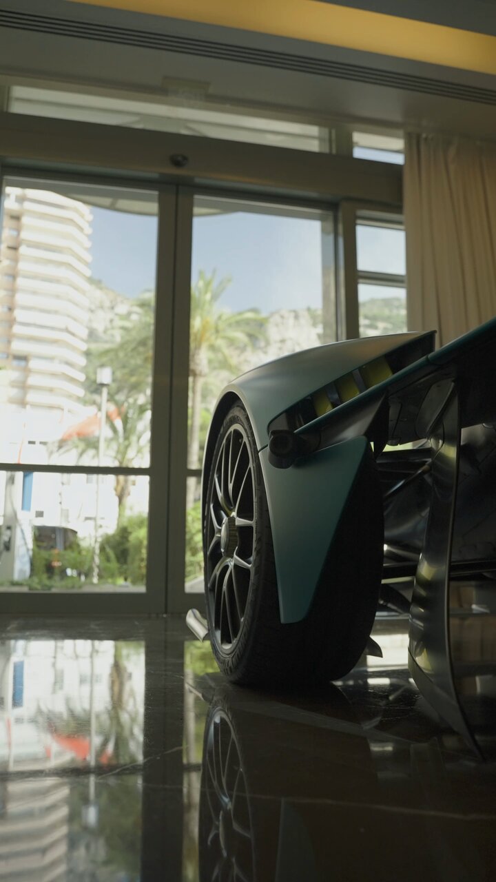 [閒聊] 龍嫂喜提新車女武神Valkyrie