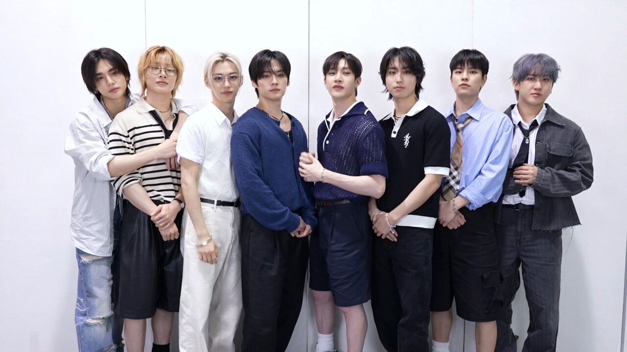 Stray Kids Japan Official on X: Stray Kids Japan Official on X: