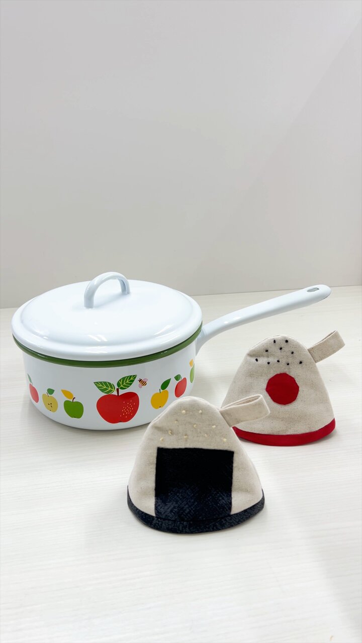 ほしお 　鍋つかみ８組　ハンドメイド 楽天市場】三角鍋つかみ 【2個セット】鍋つかみ 三角 なべつかみ