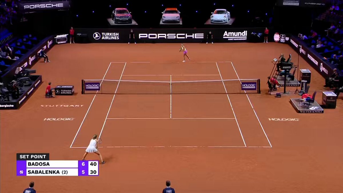 Exciting tennis match at Stuttgart Open 2025