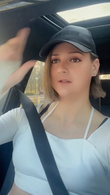 Me at 5am on my way out of the city to go paddleboarding again... Yes, I might be getting obsessed with