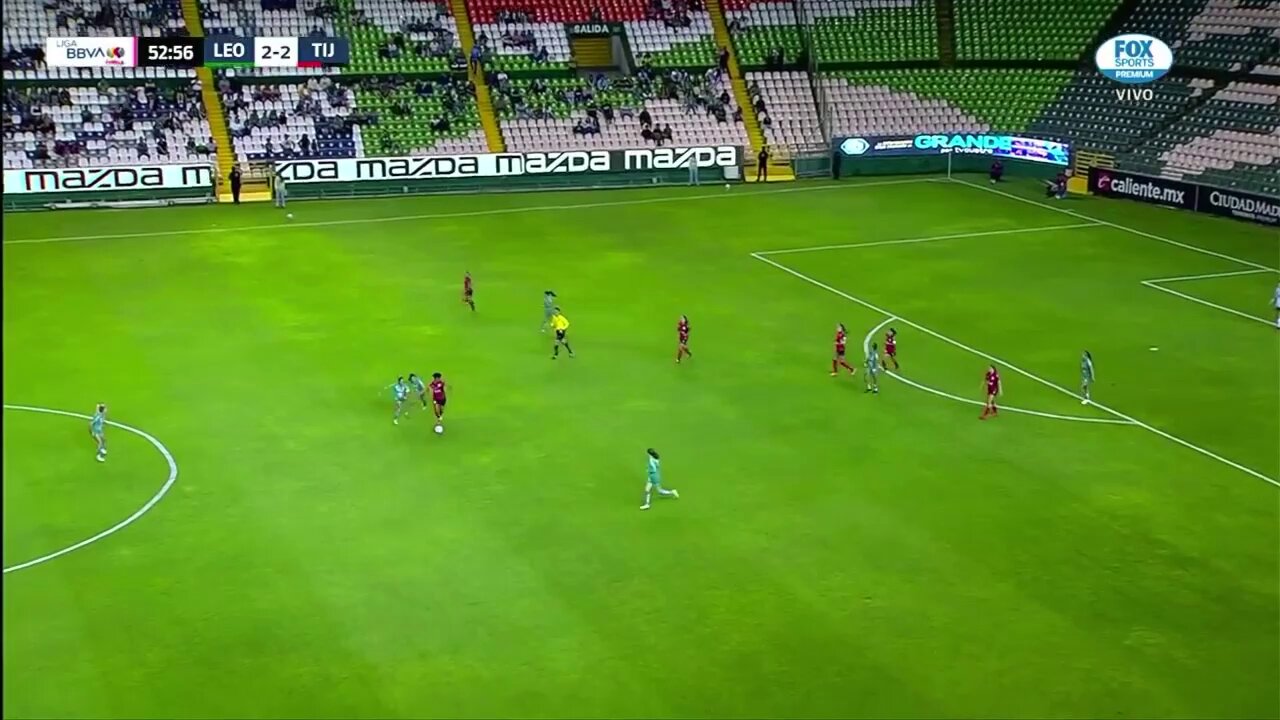 ⚽️ El tercer gol de @clubleonfemenil 🦁 fue traído a ustedes por @Lizangeles109 😎#SomosDesafiantes ⚡️