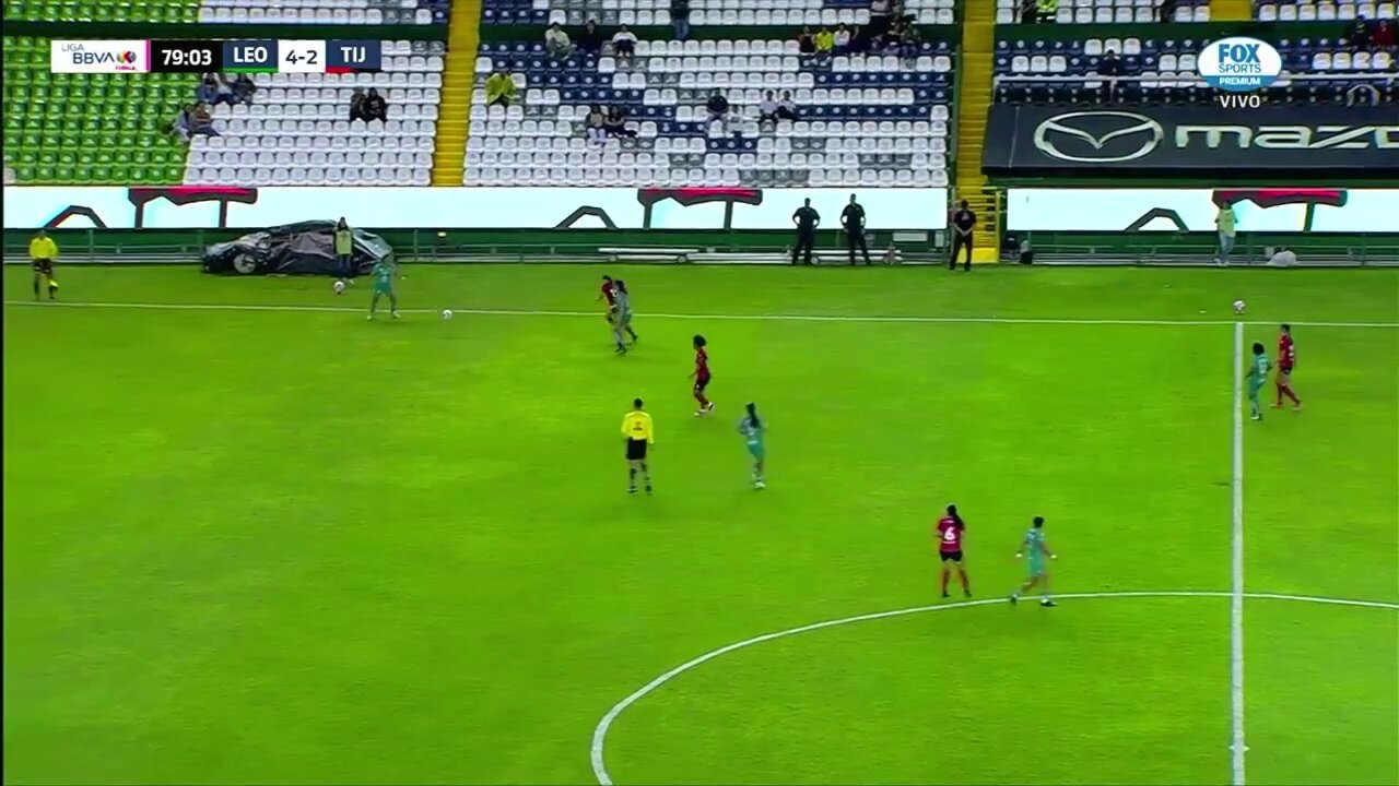 ⚽️ @aksolorzanoo 🇬🇹 anotó el tercero para @XolosFemenil 🔴⚫️#SomosDesafiantes ⚡️