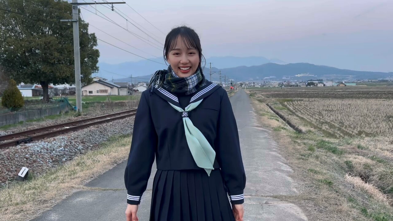 22/7 麻丘真央1st写真集『光の鏡』 公式 【発売中!!】 on X