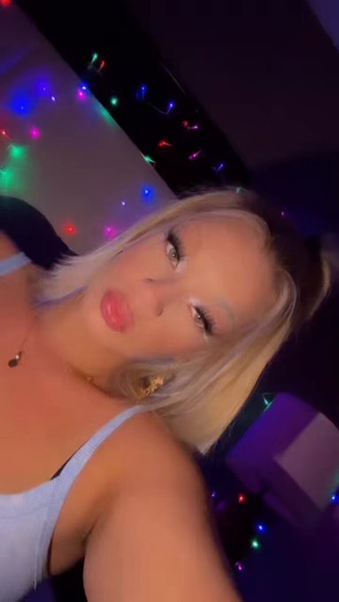 #blonde babe https://t.co/efE3UETIPu<a href="/tag/blonde"class="tags">#blonde</a>