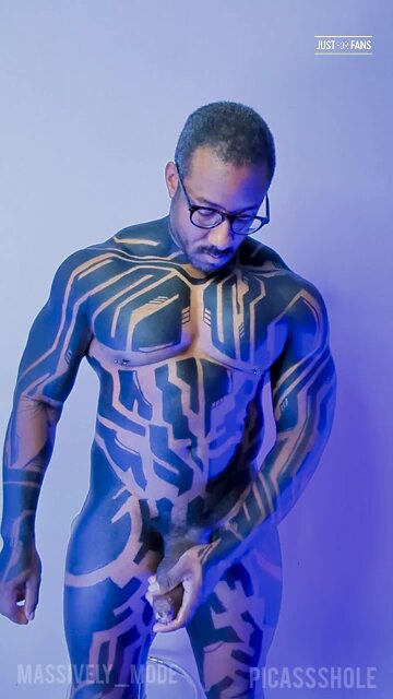 Full body painting by awesome @PicAsssHole...

See this and more at:
https://t.co/6gpCWJluum https://t