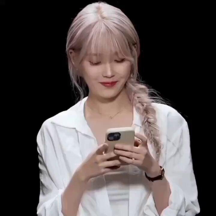 The concept of getting new IU full album next year!!