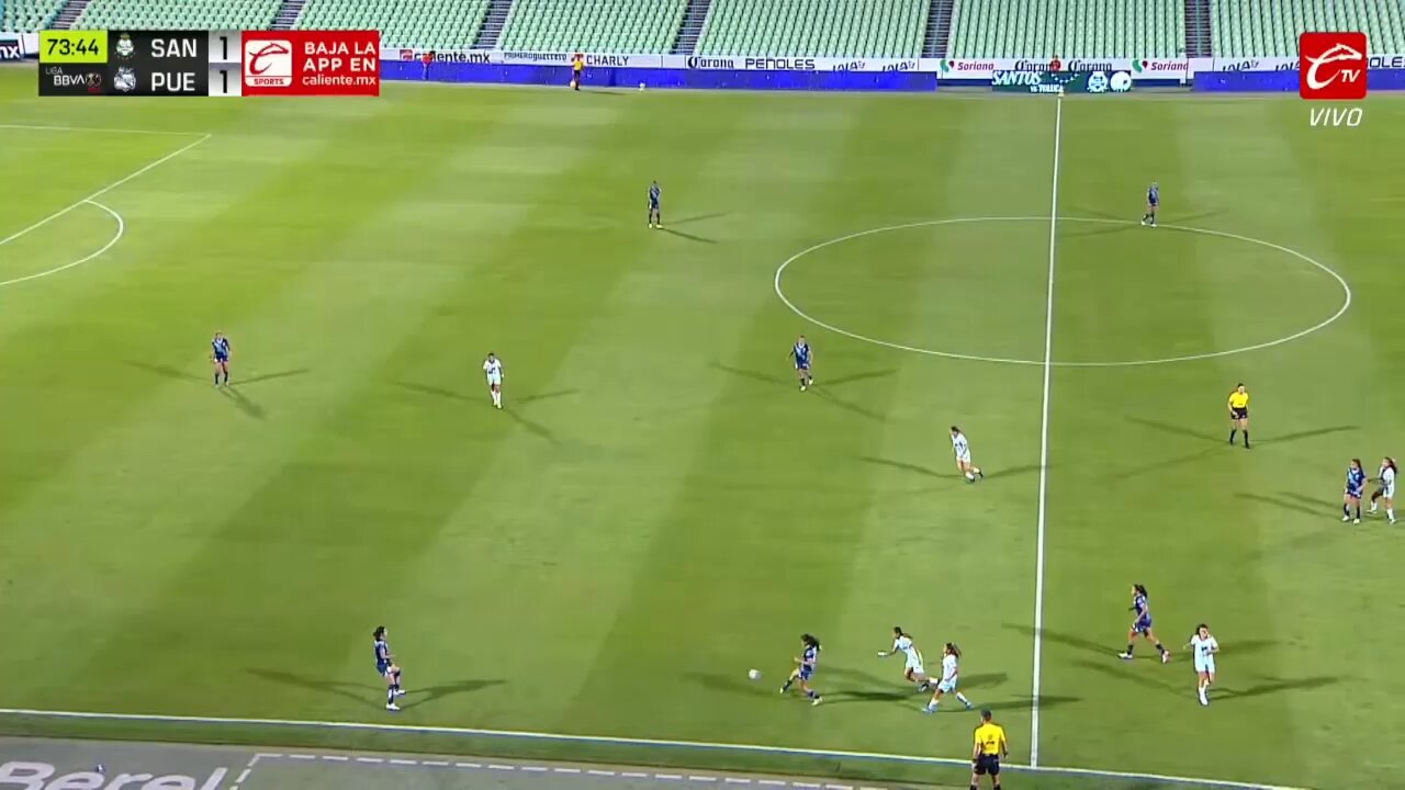 ¡GOLAZOOOO de Michel Ruiz! Las Guerreras retoman la ventaja. ⚔️🔥#SomosDesafiantes ⚡️