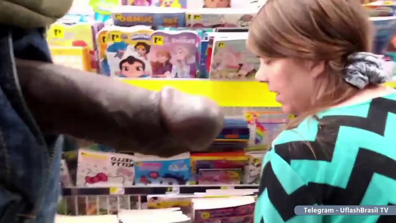 Another public flash to a surprised woman