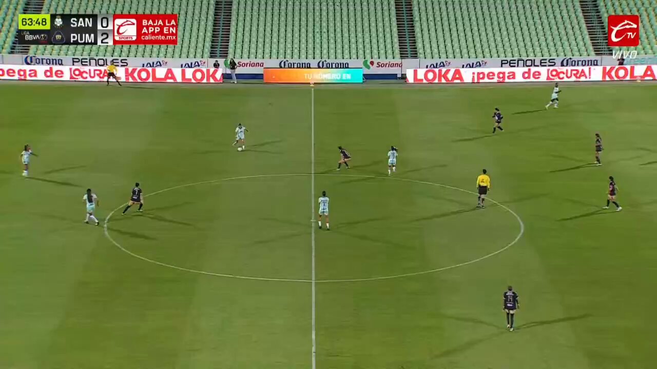 🔥 GOLAZO 🔥Potente disparo de Yessenia Novella para acercar a @ClubSantosFem 🟢⚪️#SomosDesafiantes ⚡️