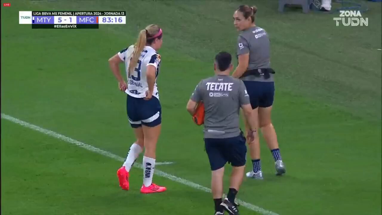 El 6⃣to gol de @Rayadas 🔵⚪️ es presentado por Marcela Restrepo 🔛#SomosDesafiantes ⚡️