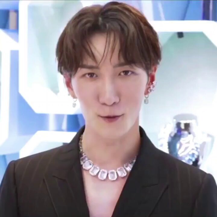 ◆渡辺翔太さん着用◆【Swarovski】Sublima バングル ◇渡辺翔太さん着用◇【Swarovski】Sublima バングル