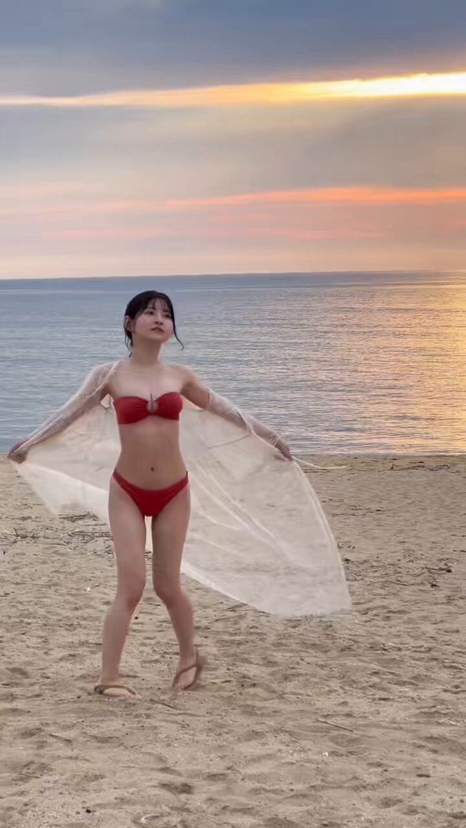 Amazon.co.jp: 小鳥遊るい 1st写真集 ことりあそび : 小鳥遊