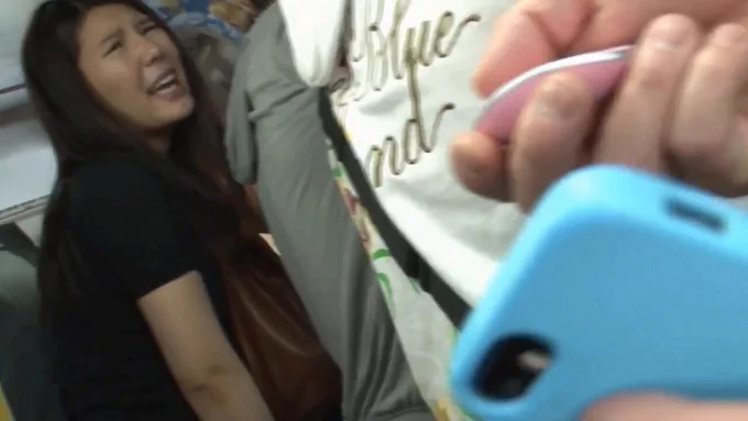 タイトミニに忍び寄るデカチ●👺