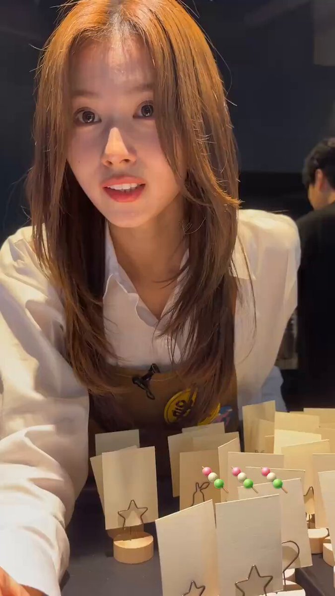 hhsnH_3mDvD6eUN5.jpg
