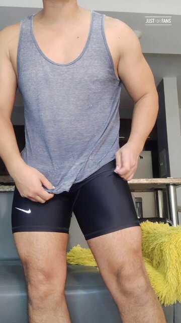 RT @gregobigdick: I just posted something new on my JFF page20241011020753