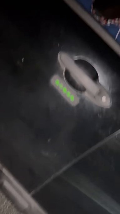 Vegas Strong’s pics and videos