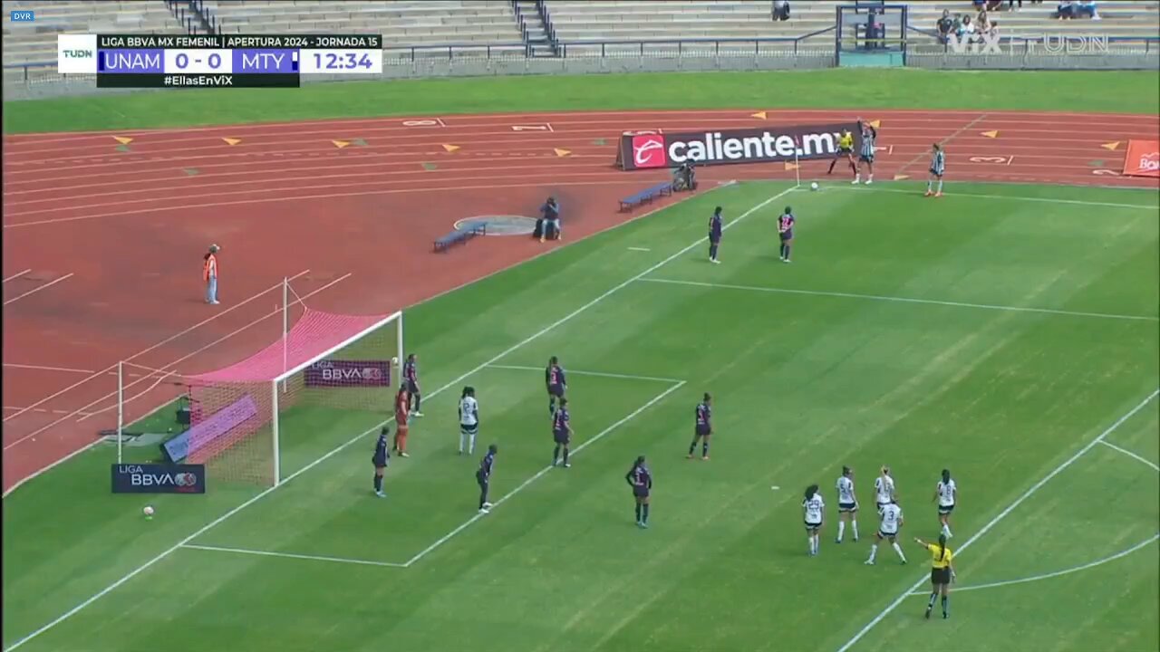 ¡Remate de @KarolBernal07 después de un rebote! 🔥@Rayadas abre el marcador en el CU.🔵⚪️#SomosDesafiantes ⚡️