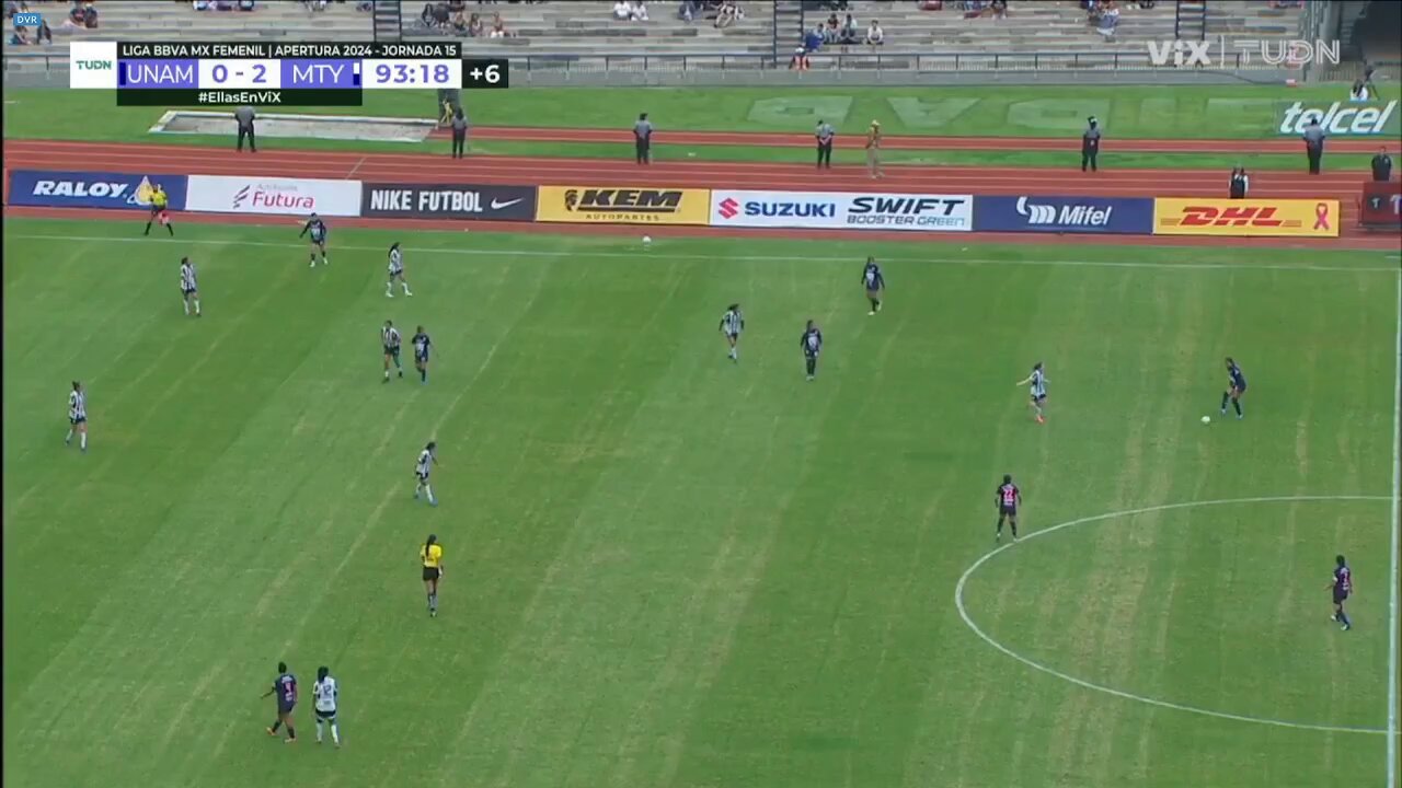 ¡Gooool de @PumasMXFemenil! Karen Becerril descuenta con un golazo para las Universitarias.🔥⚽️#SomosDesafiantes ⚡️