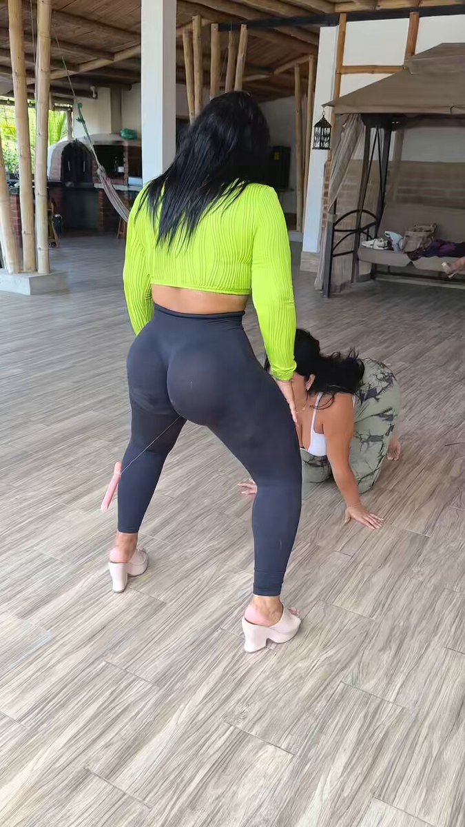 @yaneri_Velezs video Tweet