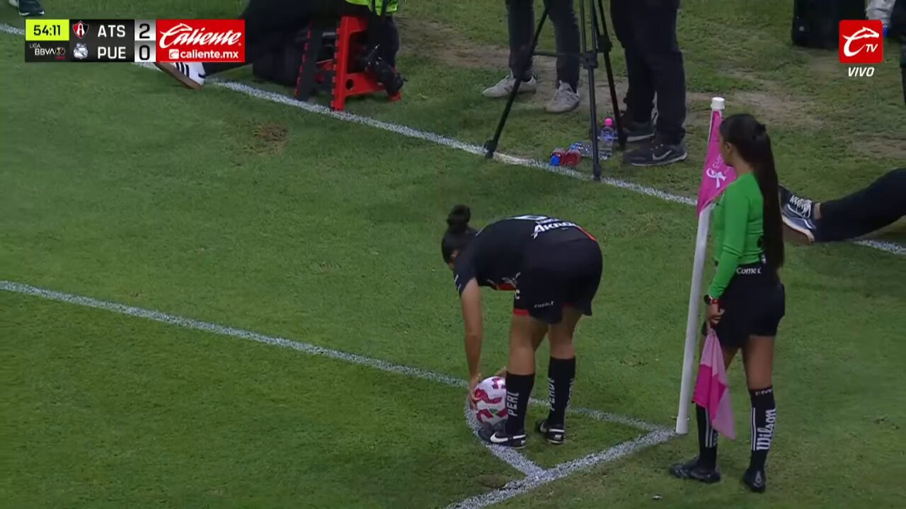 ¡Uno más de García! Las Académicas andan con todo. 🔥⚽️🙌🔴⚫️ @AtlasFCFemenil 3-0 @ClubPueblaFem 🎽#SomosDesafiantes ⚡️