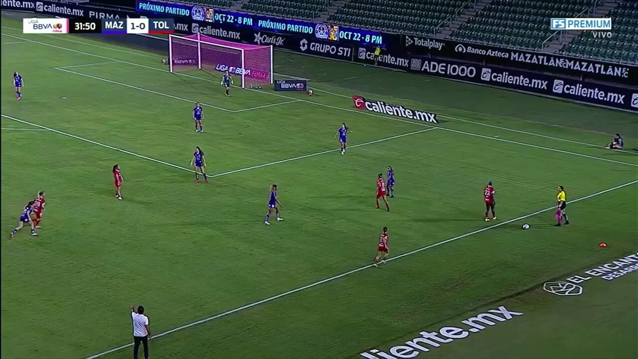 ⚽️ @MarielRoman17 empató el partido para @TolucaFemenil 😈#SomosDesafiantes ⚡️