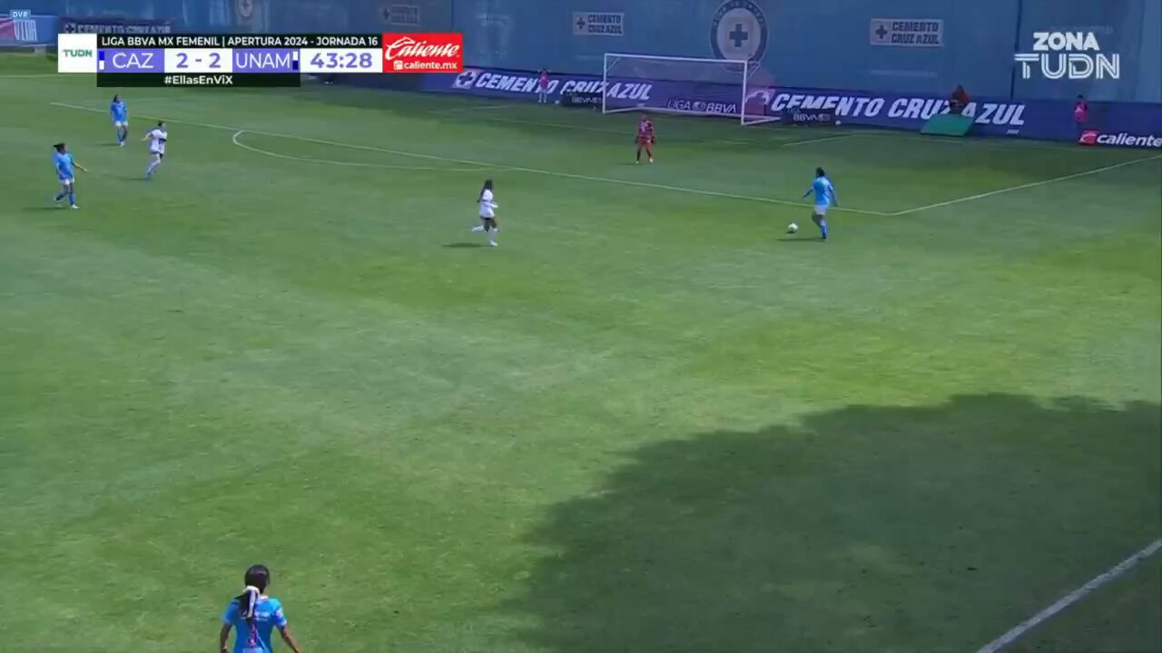 ⚽️ Stephanie Ribeiro 🇵🇹 anotó el tercero para @PumasMXFemenil 🐾#SomosDesafiantes ⚡️