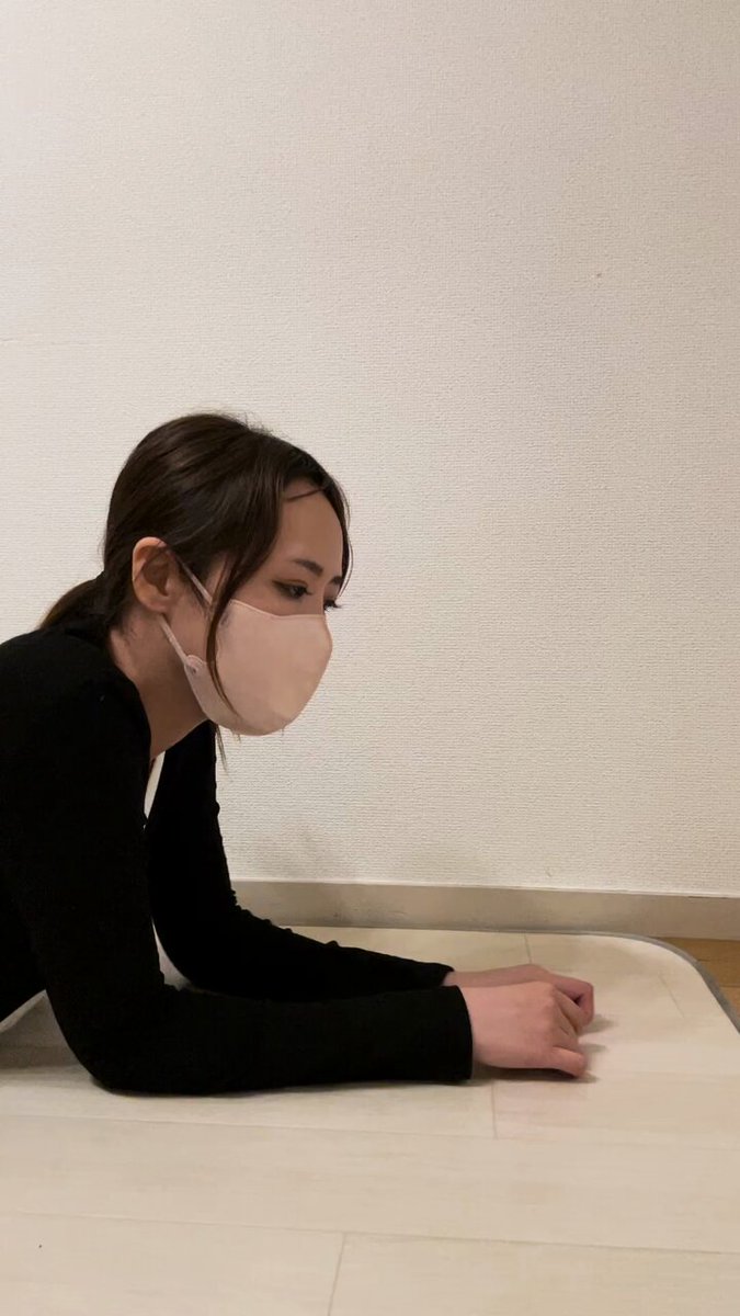 これは何してるところでしょう？分かる人いないと思う🤔笑 https://t.co/scDKsvAQhT