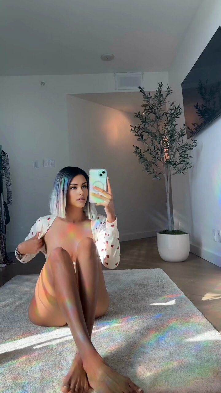 @naughtynina001s video Tweet