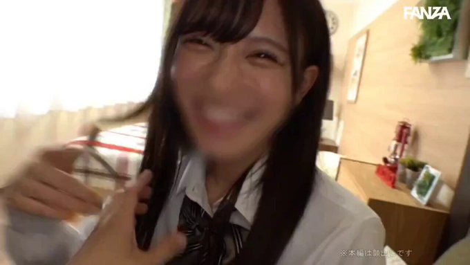 顔もカラダも性●も最強な美少女。 ノリも良いし可愛いしエ●いし身体の相性もバッチリ おねだりされて何度もやっちゃいました
