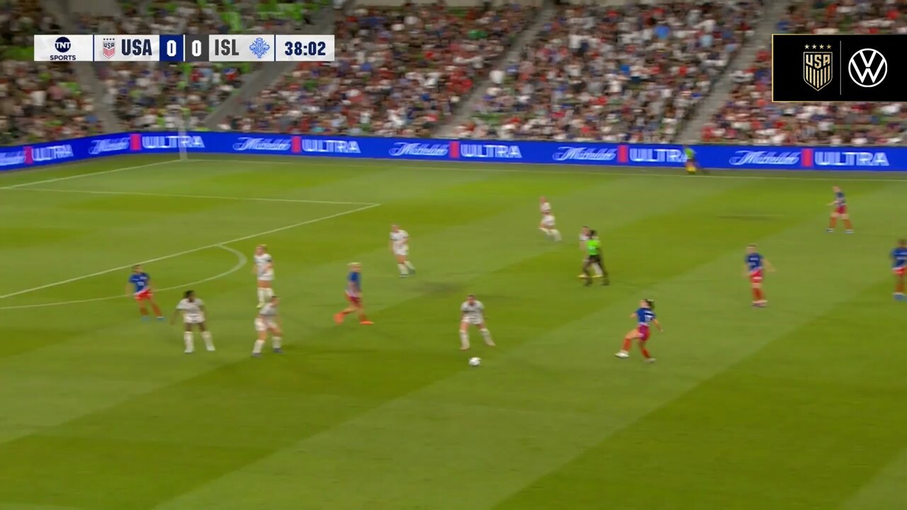 Absolute LASER from the teenager ☄️🇺🇸 USA 1-0 ISL 🇮🇸#USWNT x @VW