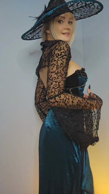 How about I come by for some trick-or-treating? ? Yes or no? https://t.co/VgrTswiqgP