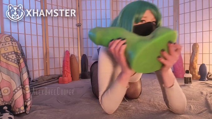 ? I've got a new video on xHamster! Who wants a peek? ?

? https://t.co/CTnMETHHUI ? @xhamstercom #xhamster