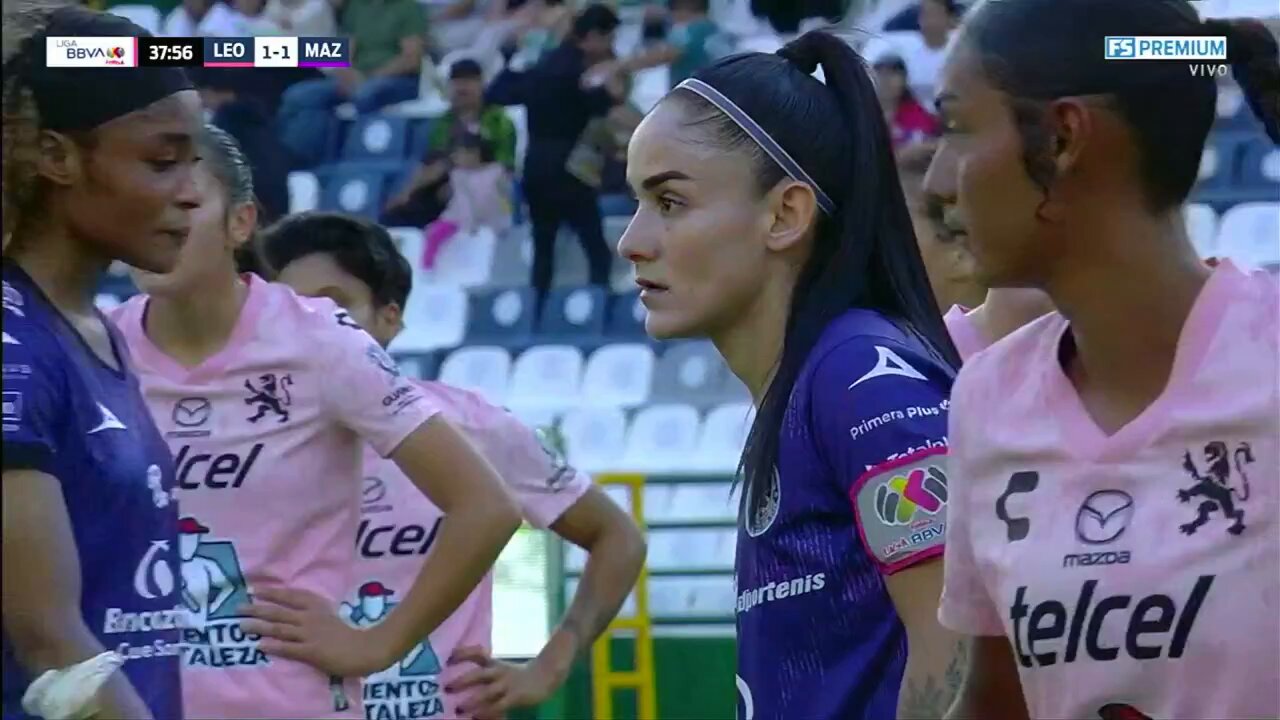 👀Así cayó el gol que le regresó la ventaja al 🦁@clubleonfemenil. #SomosDesafiantes⚡️
