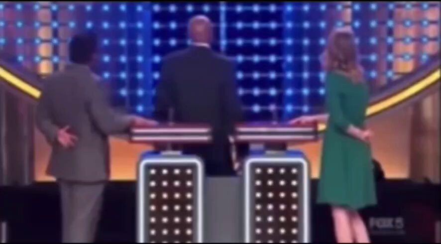 tantantan♡ FF Contrast T-shirt Natural and Papaya Orange | The Webster