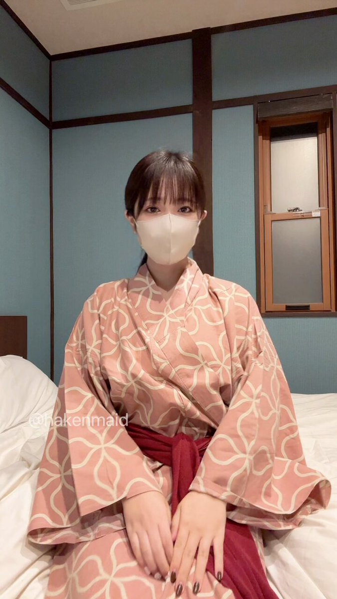 どしたん？おっｐい揉む？ https://t.co/nhFp9SjtE5