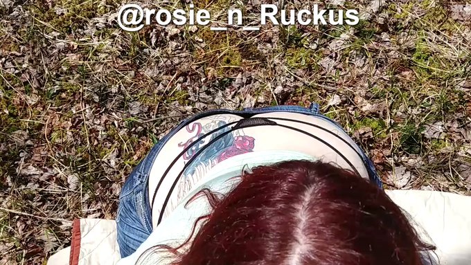 Happy Hump Day The only thing better than a blowjob is a blowjob with a view. Hit up our #manyvids store<a href="/tag/manyvids"class="tags"><span>&#35;manyvids</span></a>