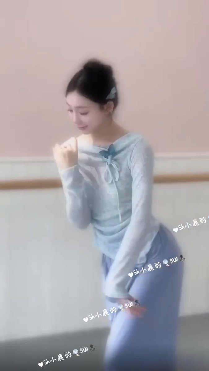 舞蹈偷拍游泳馆    