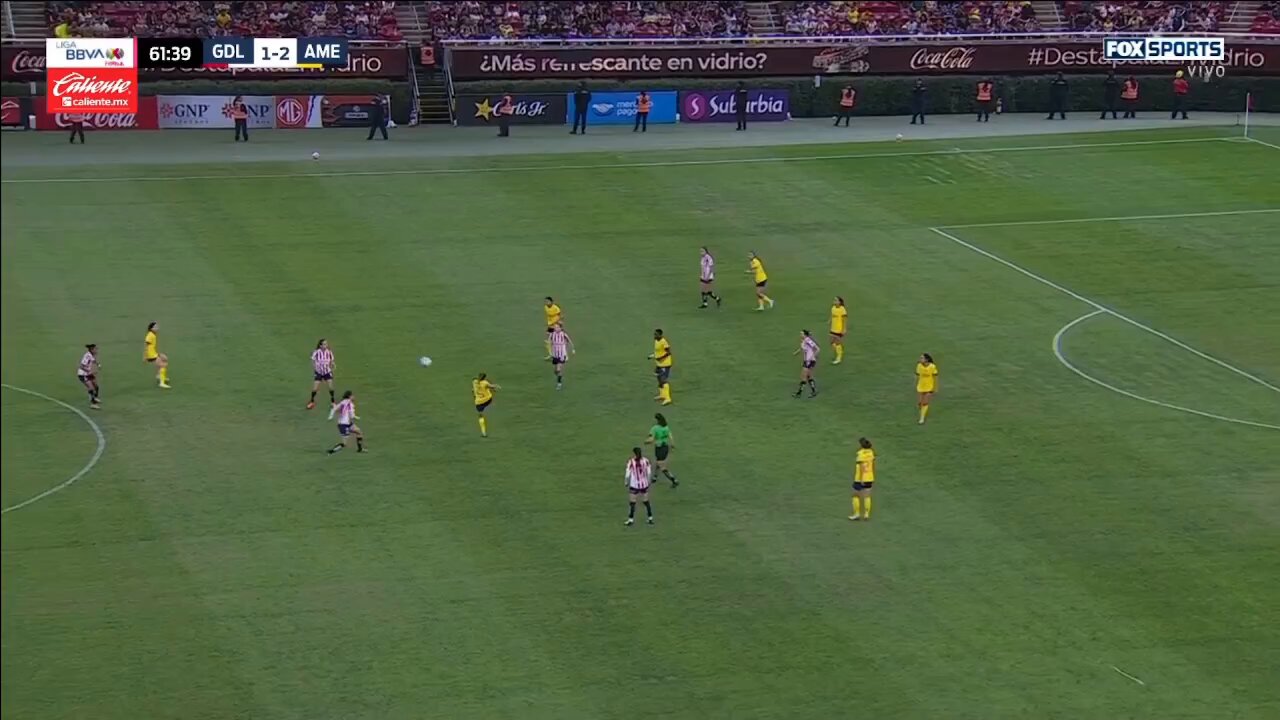 Y llegó el tercero para el @AmericaFemenil 🤗Scarlett no se quiso ir sin su gol. 😮‍💨🐐1-3🦅#SomosDesafiantes ⚡️ #CaminoAlTítulo🏆