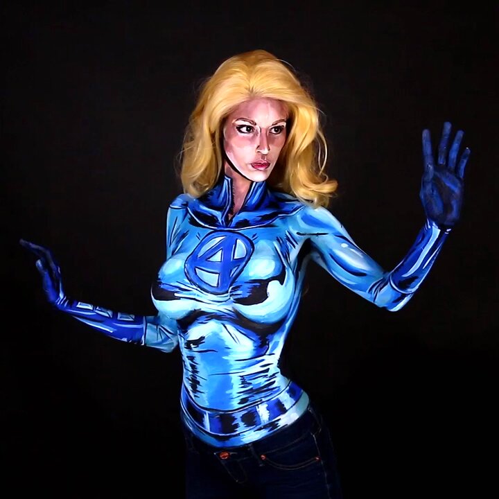 𝐐: Why are airplane crashes in the ocean so visible?𝐀: They’re plane to seaHere’s my Invisible Woman from the Fantastic Four #bodypaint I painted on myself https://t.co/IRSVp4rn91