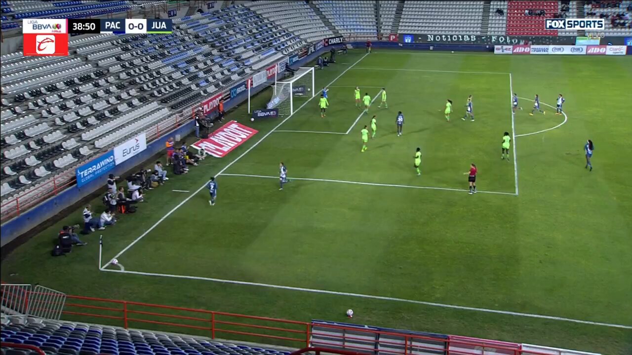 ¡¡Andrea Pereira eres histórica!!!  En su primer gol con Pachuca, acaba de anotar el gol 7️⃣mil en la historia de la Liga BBVA MX Femenil. 🤩@TuzosFemenil  1-0 @FemenilFcJuarez #SomosDesafiantes ⚡️ #CaminoAlTítulo 🏆