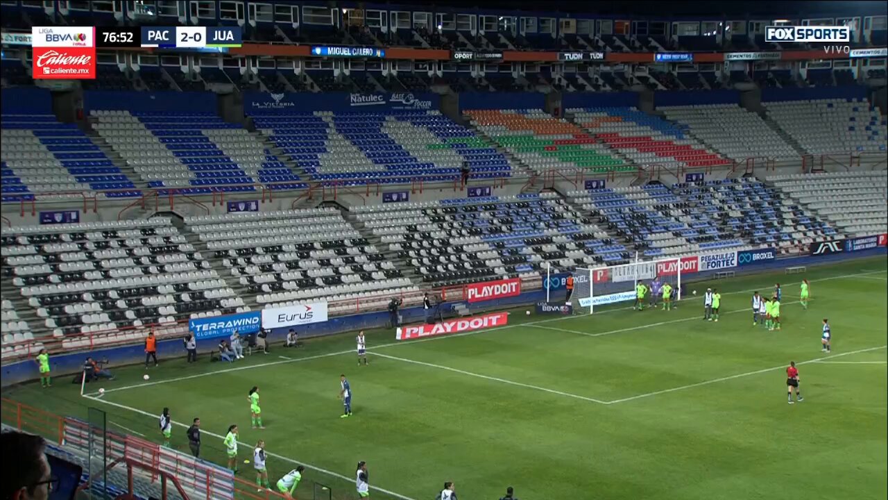 OMG ESTO SE ESTÁ PONIENDO BUEEEEENO. 🔥Dayana anota al 78' para @FemenilFcJuarez y todas estamos al borde del sillón viendo el partido. 😱#SomosDesafiantes ⚡️ #CaminoAlTítulo 🏆