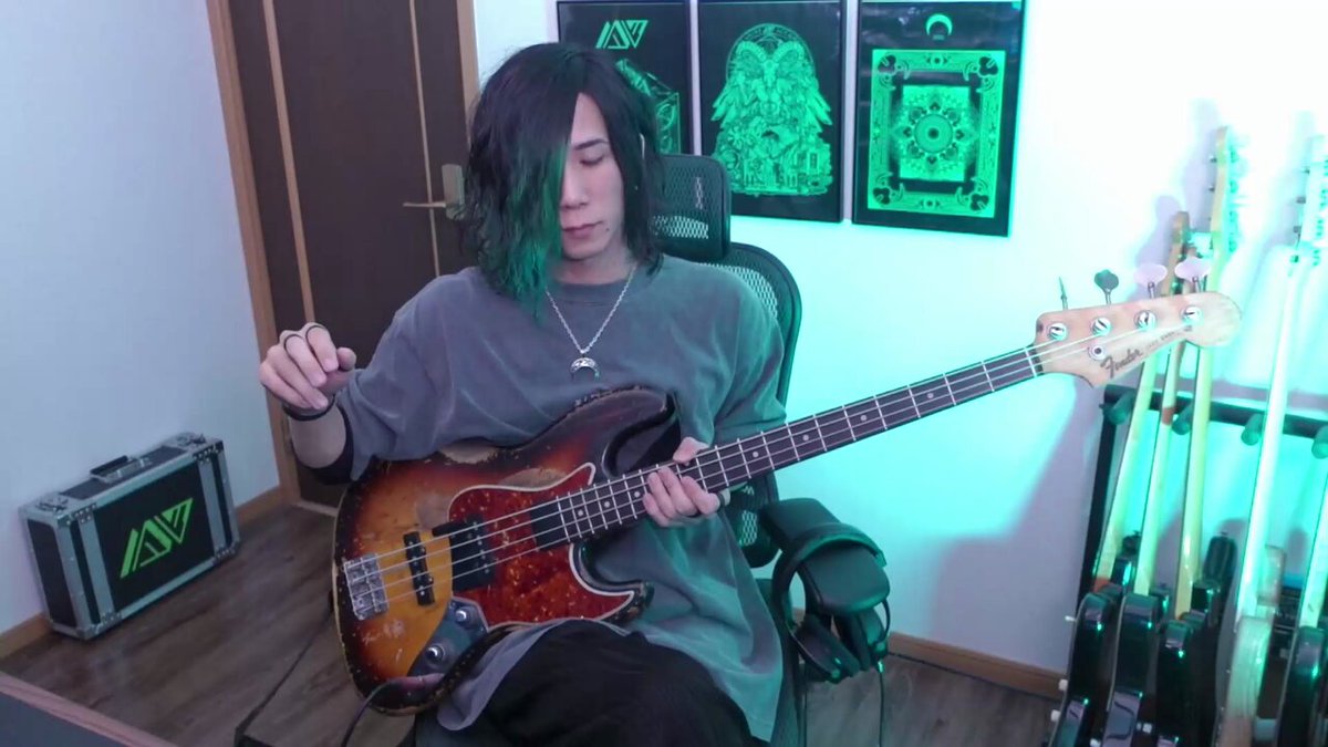 スポーツストア fnnChruyHpRAlxii.jpg ピアス