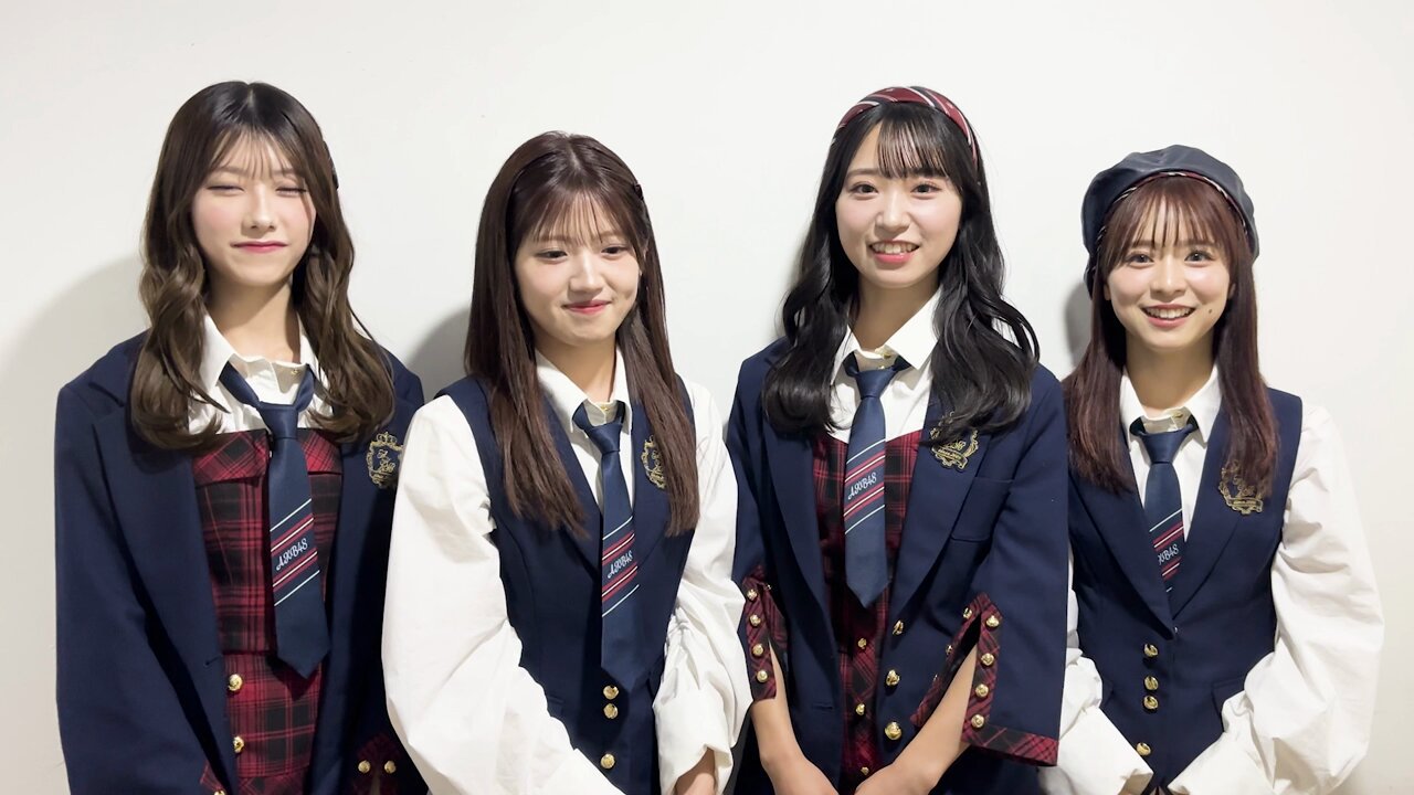 なんてったってAKB48 選抜メンバー直筆サイン入りポスター なんてったってAKB48 選抜メンバー直筆サイン入りポスター